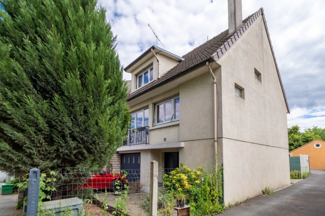 Maison à vendre 5 pièces de 113 m² à Conflans-Sainte-Honorine