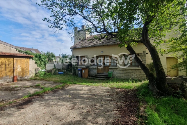 Maison à vendre 6 pièces de 178 m² à Conflans-Sainte-Honorine