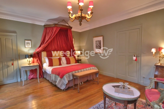Maison à vendre 13 pièces de 370 m² à Loches