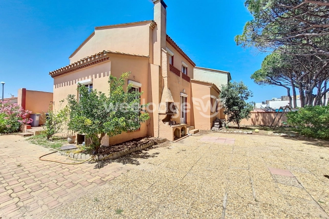 Maison à vendre 7 pièces de 141 m² à Le Barcarès