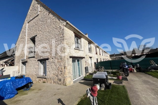 Maison à vendre 7 pièces de 135 m² à Saint-Clair-sur-Epte