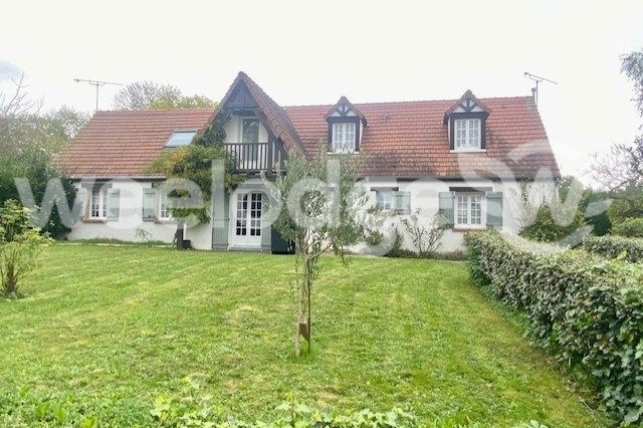Maison à vendre 8 pièces de 223 m² à Gisors