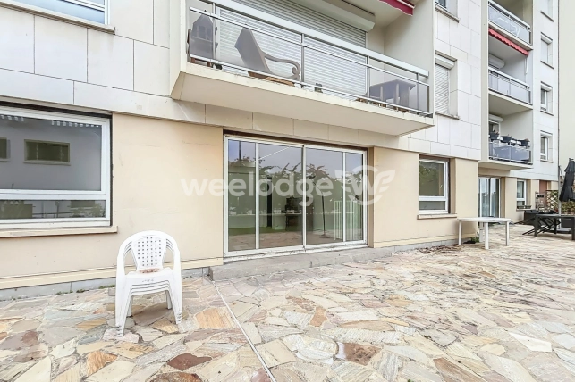 Appartement à vendre 4 pièces de 85 m² à Suresnes
