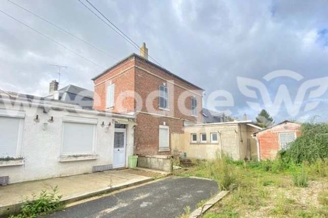 Maison à vendre 6 pièces de 110 m² à Gisors