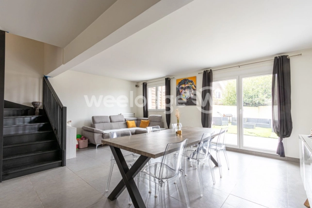 Maison à vendre 6 pièces de 91,89 m² à Montigny-lès-Cormeilles