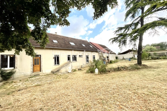 Maison à vendre 7 pièces de 239 m² à Villiers-Louis