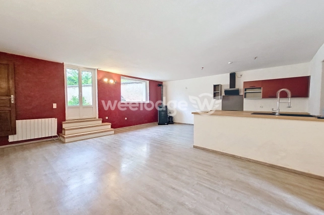 Maison vendu 6 pièces de 181 m² à Montagny-Sainte-Félicité