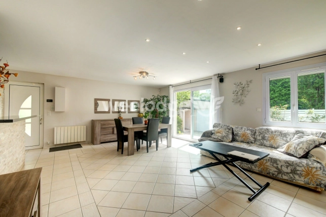 Maison vendu 5 pièces de 110,34 m² à Noisy-le-Grand