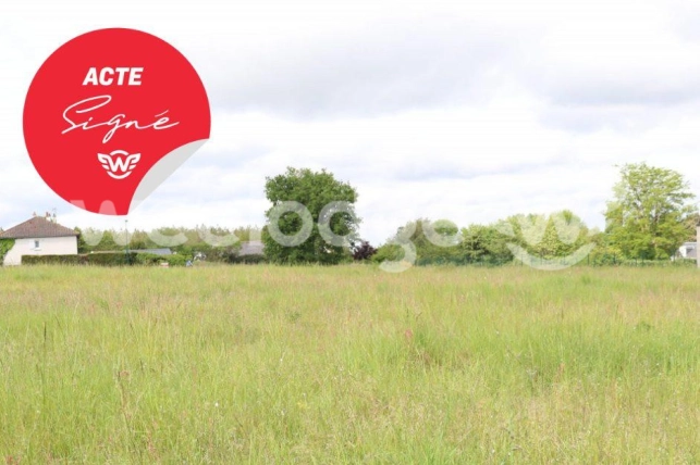 Terrain vendu de 1051 m² à Vallières-les-Grandes