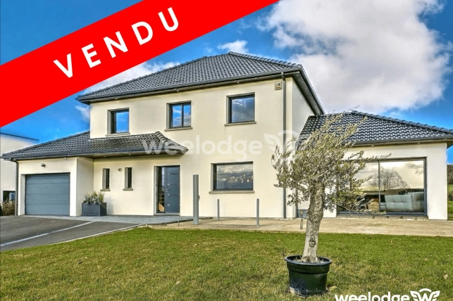 Maison vendu 6 pièces de 145 m² à Rebreuve-Ranchicourt