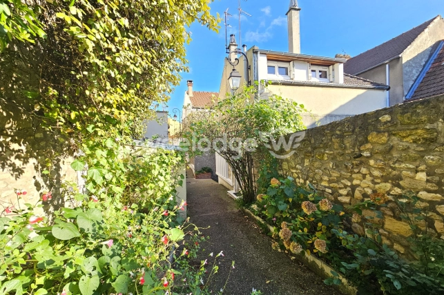 Maison à vendre 3 pièces de 70 m² à Conflans-Sainte-Honorine