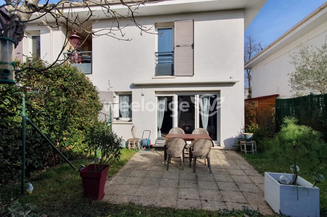 Maison à vendre 4 pièces de 82,77 m² à Conflans-Sainte-Honorine