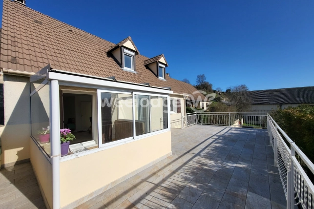 Maison à vendre 6 pièces de 120 m² à Conflans-Sainte-Honorine