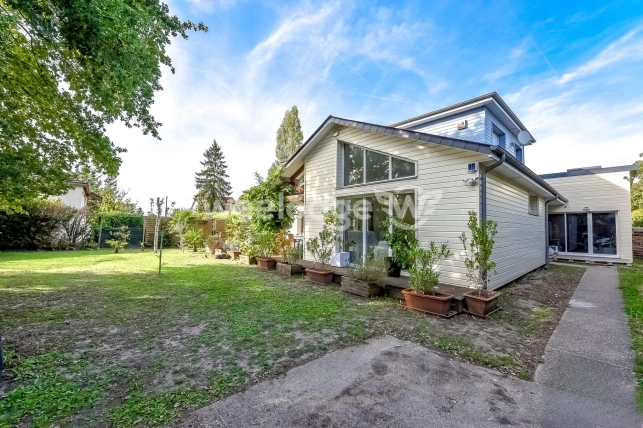Maison à vendre 8 pièces de 207 m² à Conflans-Sainte-Honorine