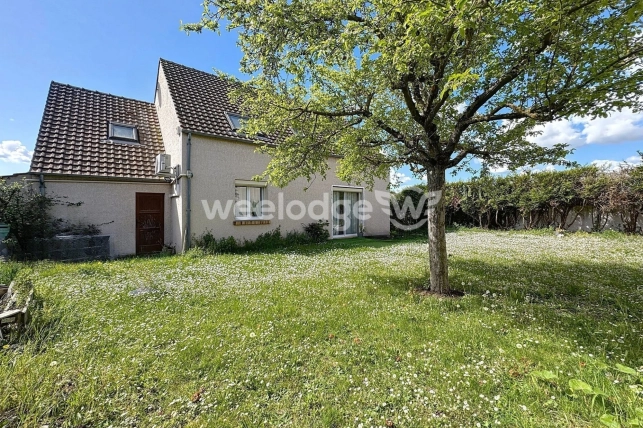 Maison à vendre 6 pièces de 107 m² à Chanteloup-les-Vignes
