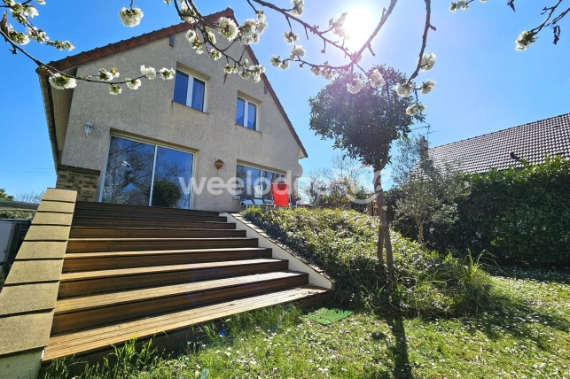 Maison à vendre 7 pièces de 165 m² à Conflans-Sainte-Honorine