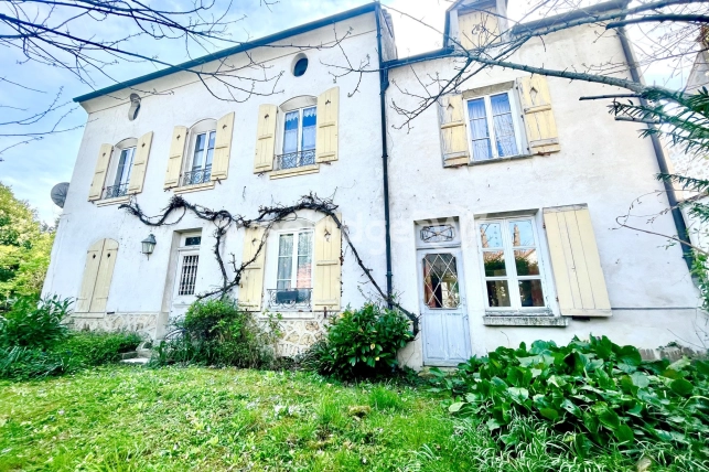 Maison à vendre 7 pièces de 185 m² à Vauréal