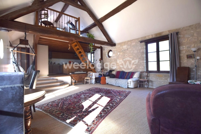 Maison à vendre 7 pièces de 173 m² à Jouy-le-Moutier