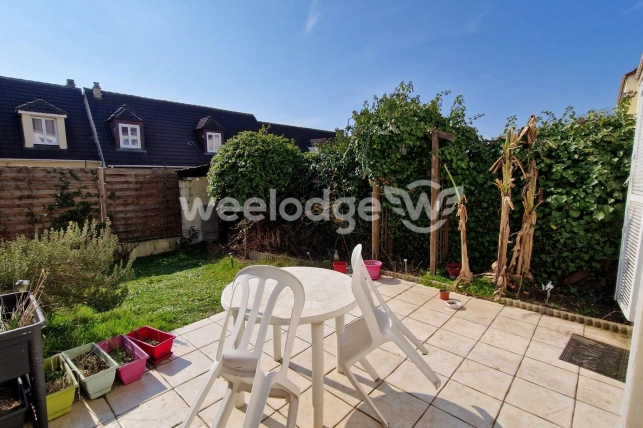 Maison à vendre 5 pièces de 85 m² à Jouy-le-Moutier