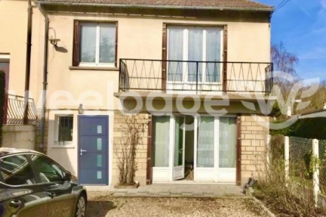 Maison à vendre 5 pièces de 108 m² à Éragny