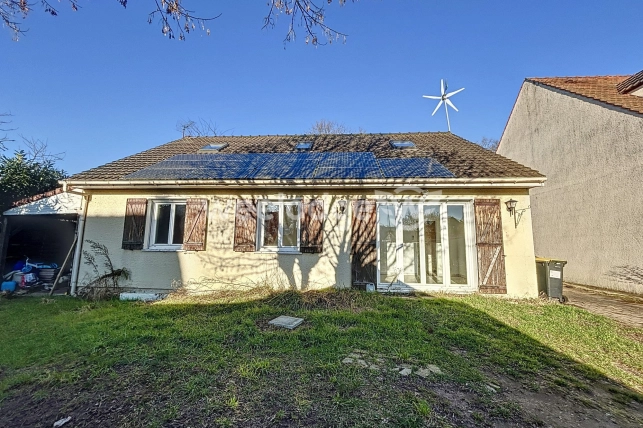 Maison à vendre 6 pièces de 106 m² à Éragny