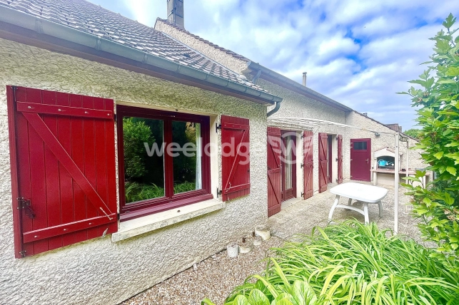 Maison à vendre 6 pièces de 184 m² à Jouy-le-Moutier