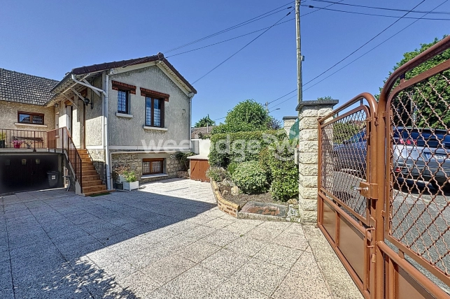 Maison à vendre 4 pièces de 70,44 m² à Andrésy