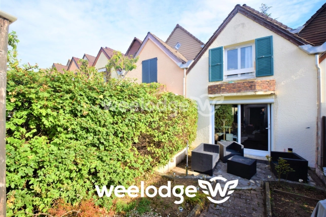 Maison à vendre 6 pièces de 95 m² à Jouy-le-Moutier