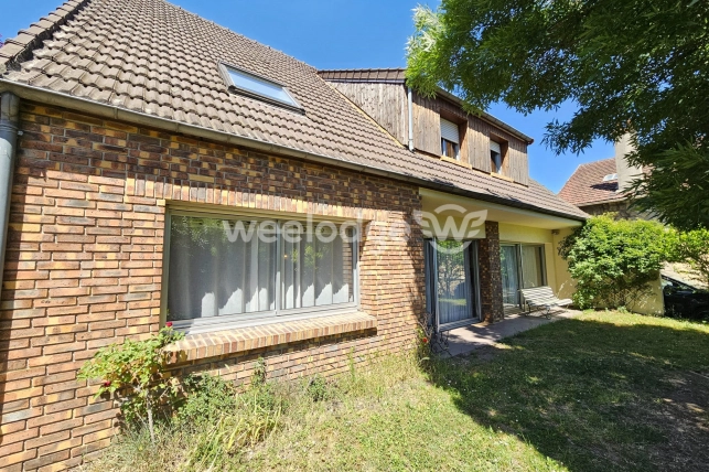 Maison à vendre 8 pièces de 190 m² à Conflans-Sainte-Honorine