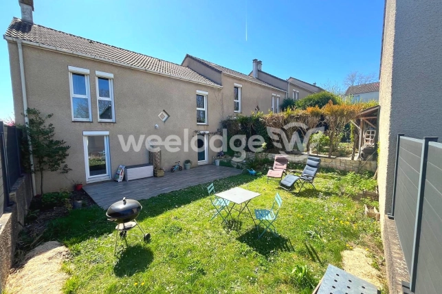 Maison à vendre 6 pièces de 120 m² à Jouy-le-Moutier
