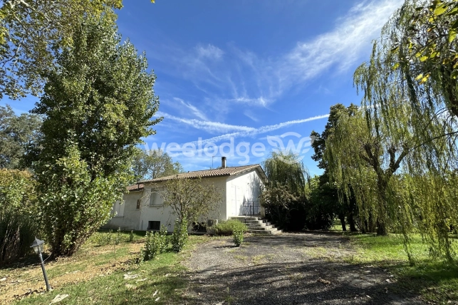 Maison vendu 7 pièces de 150 m² à Gimont
