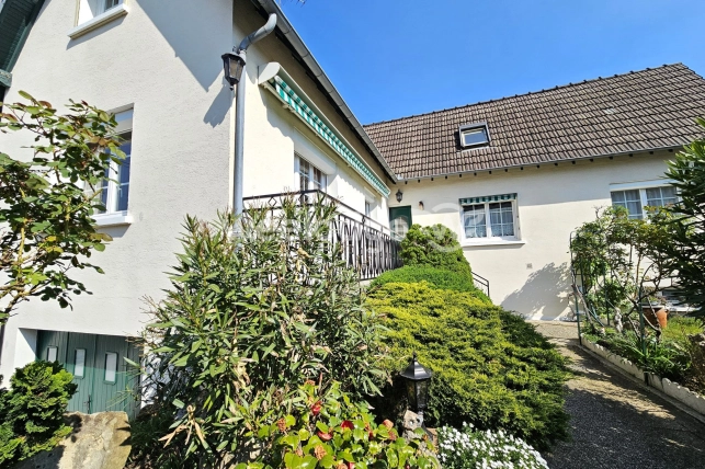 Maison à vendre 5 pièces de 161 m² à Conflans-Sainte-Honorine