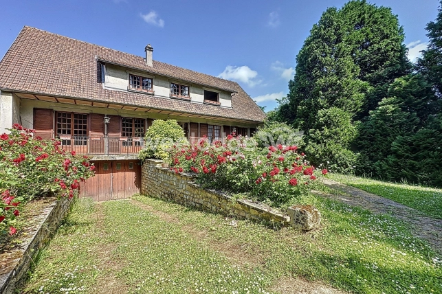 Maison à vendre 8 pièces de 230 m² à Ableiges