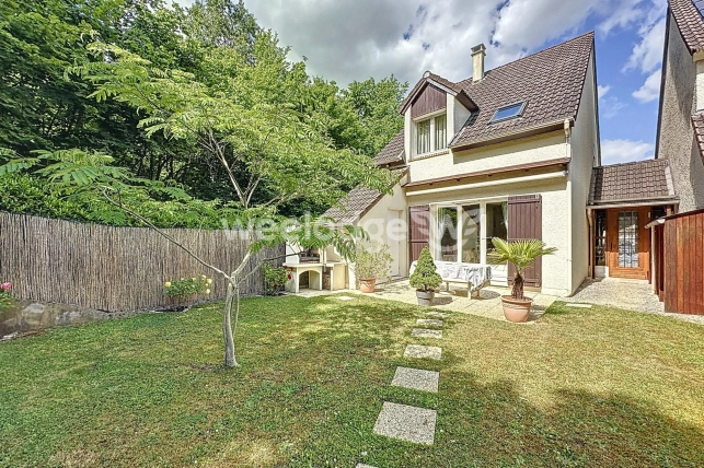 Maison à vendre 4 pièces de 80 m² à Jouy-le-Moutier