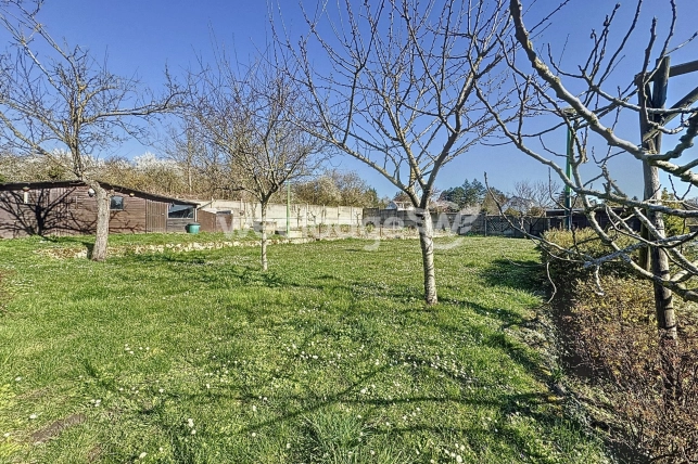 Terrain à vendre de 380 m² à Andrésy