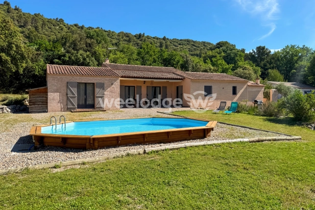 Maison à vendre 6 pièces de 138 m² à Mérindol