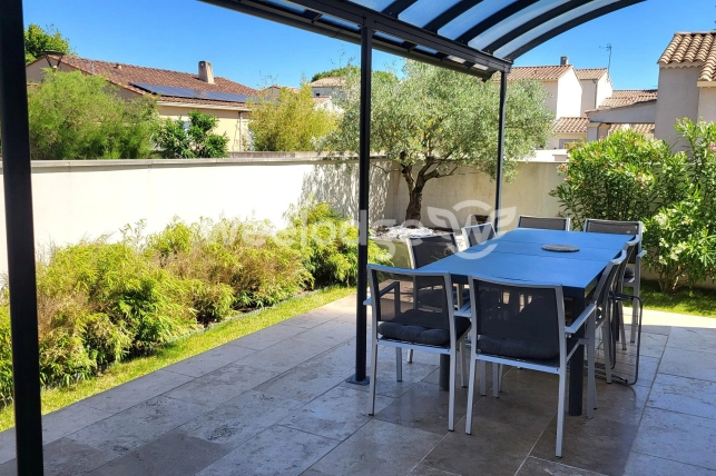 Maison à vendre 5 pièces de 112 m² à Avignon
