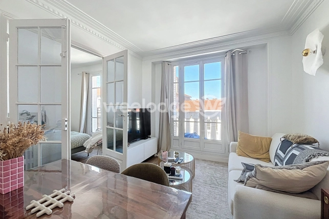 Appartement à vendre 2 pièces de 47 m² à Courbevoie