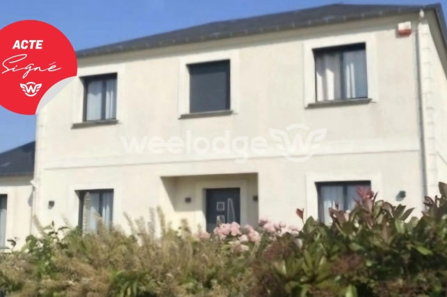Maison vendu 8 pièces de 203 m² à Sérifontaine