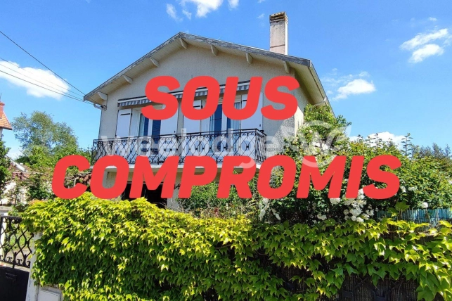 Maison à vendre 6 pièces de 153,85 m² à Angoulême