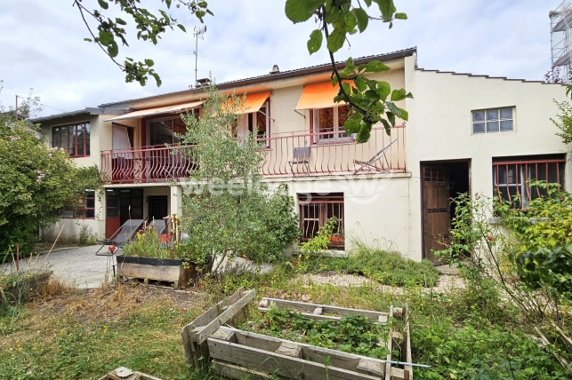 Maison à vendre 6 pièces de 108 m² à Conflans-Sainte-Honorine