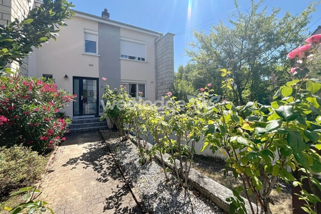 Maison à vendre 6 pièces de 93,47 m² à Maurecourt