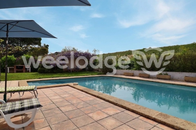 Maison à vendre 6 pièces de 135 m² à Peyrolles-en-Provence