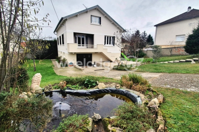 Maison à vendre 7 pièces de 210 m² à Conflans-Sainte-Honorine