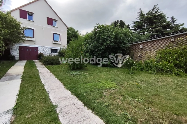 Maison à vendre 4 pièces de 97 m² à Mousseaux-sur-Seine