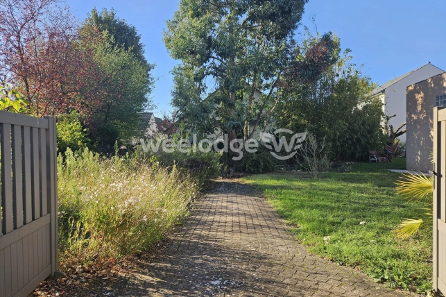 Terrain à vendre de 279 m² à Éragny