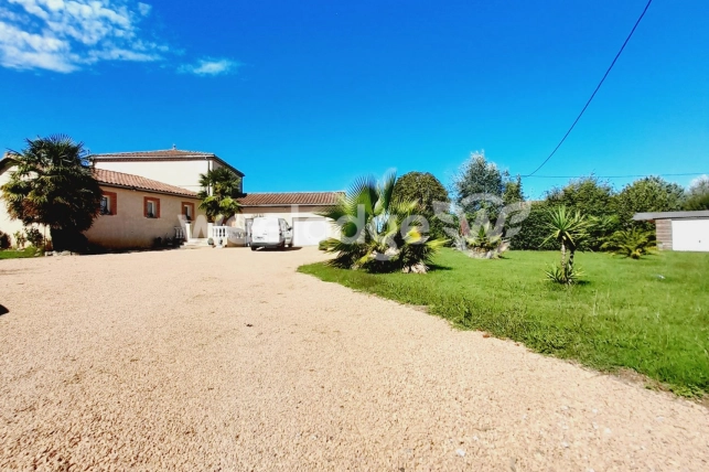 Maison à vendre 4 pièces de 140 m² à Saint-Gaudens