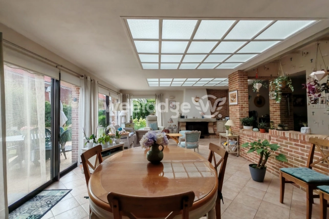 Maison à vendre 10 pièces de 208,5 m² à Marles-les-Mines