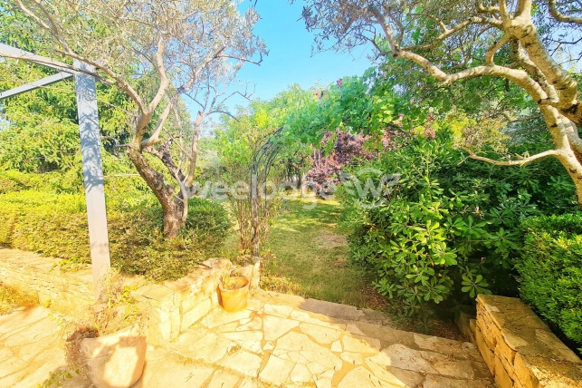 Maison à vendre 7 pièces de 148,17 m² à Manosque