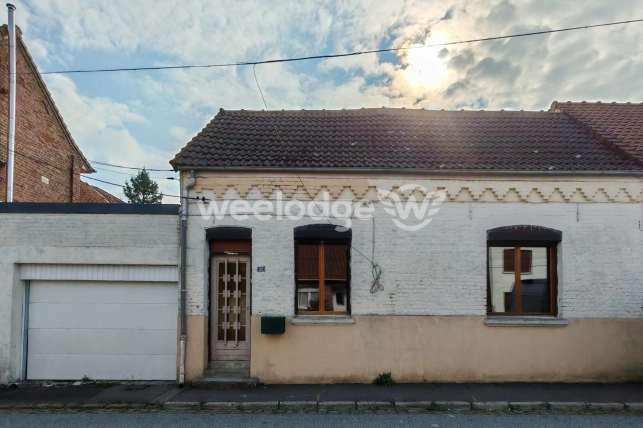 Maison à vendre 4 pièces de 90 m² à Cauchy-à-la-Tour